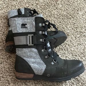 Sorel black boot